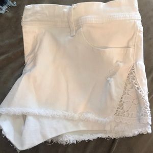 White hollister shorts